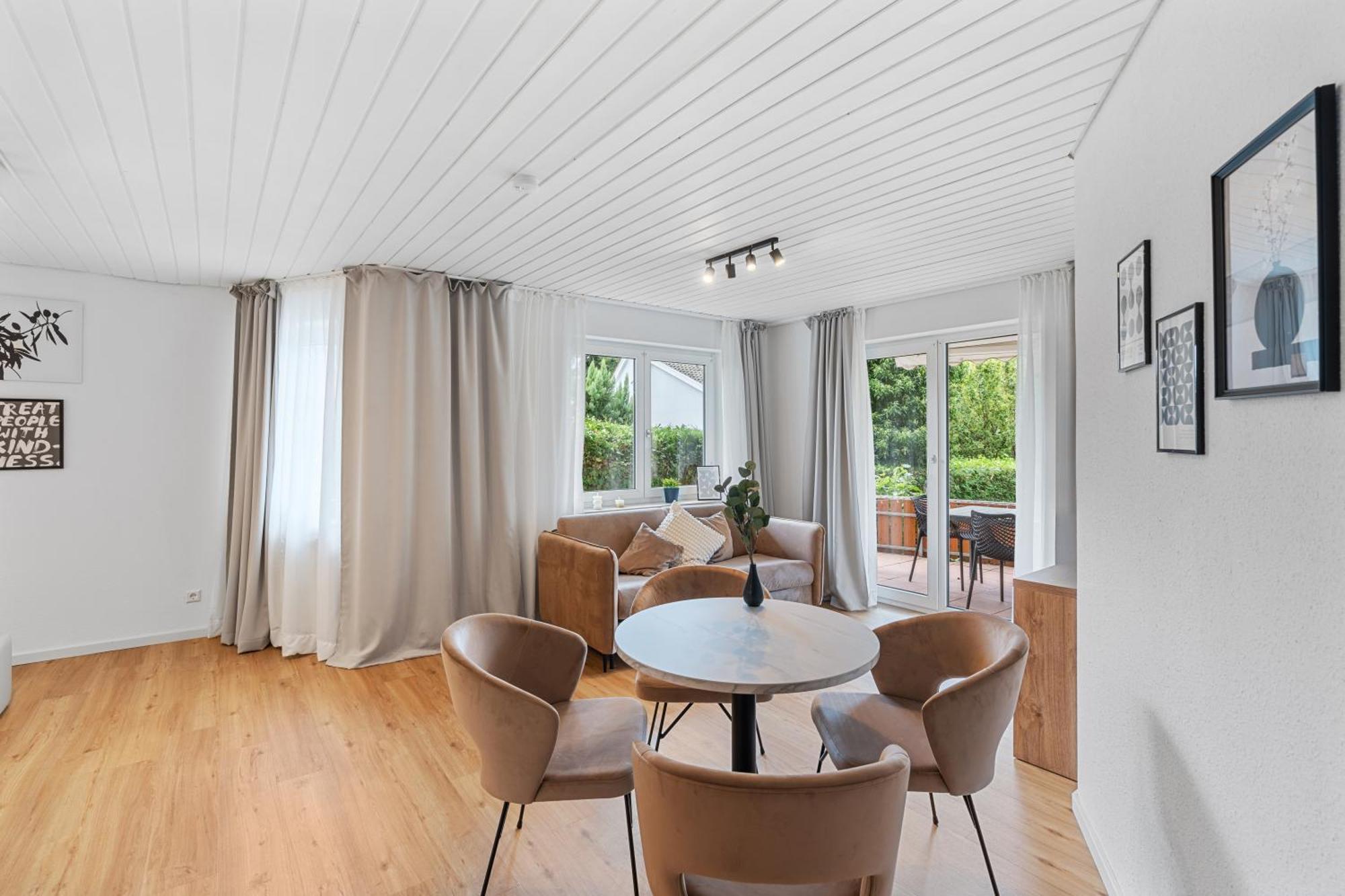 Anytime - Gaestehaus Am Weinberg In Ueberlingen Exteriör bild