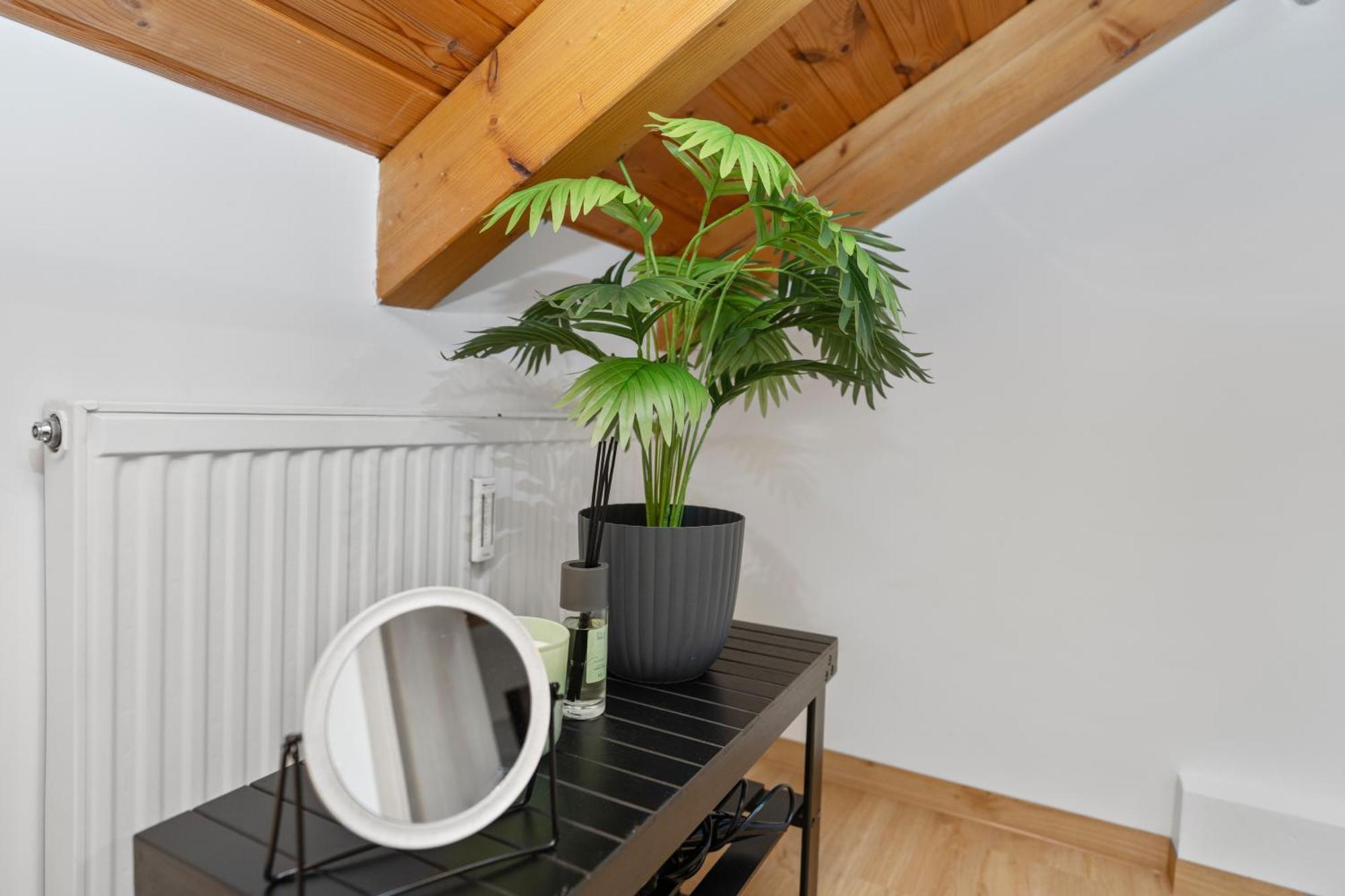 Anytime - Gaestehaus Am Weinberg In Ueberlingen Rum bild