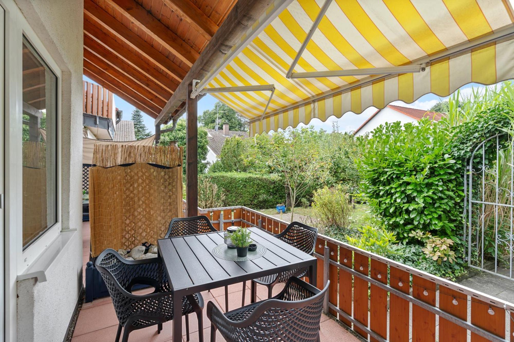 Anytime - Gaestehaus Am Weinberg In Ueberlingen Rum bild